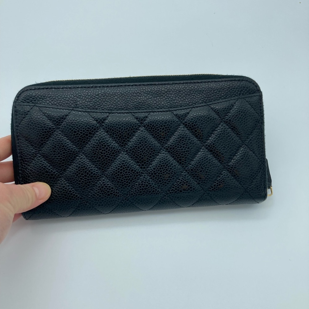CHANEL CC GOLD HARDWARE BLACK QUILTED ZIP AROUND CAVIAR WALLET WITH BOX - Picture 9 of 17